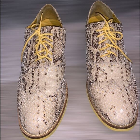 Cole Haan Shoes - Picture 6 of 7